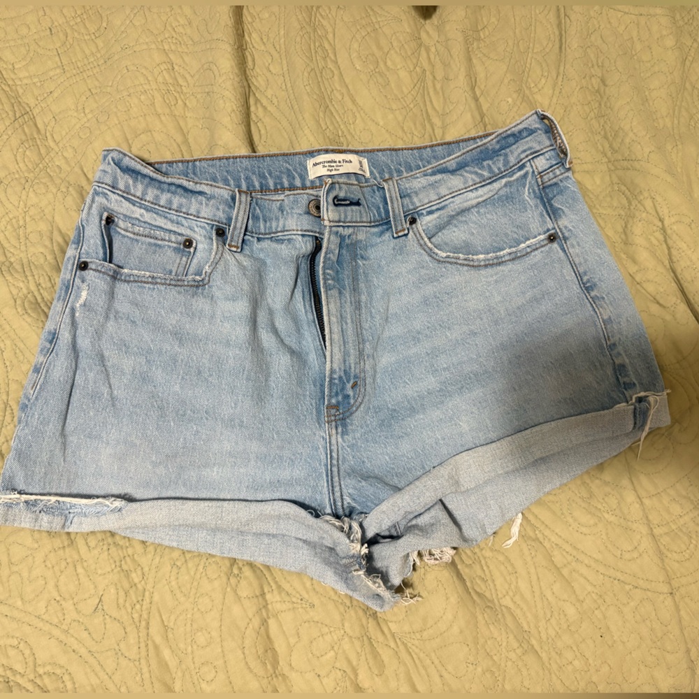 Abercrombie and Fitch Mom Shorts